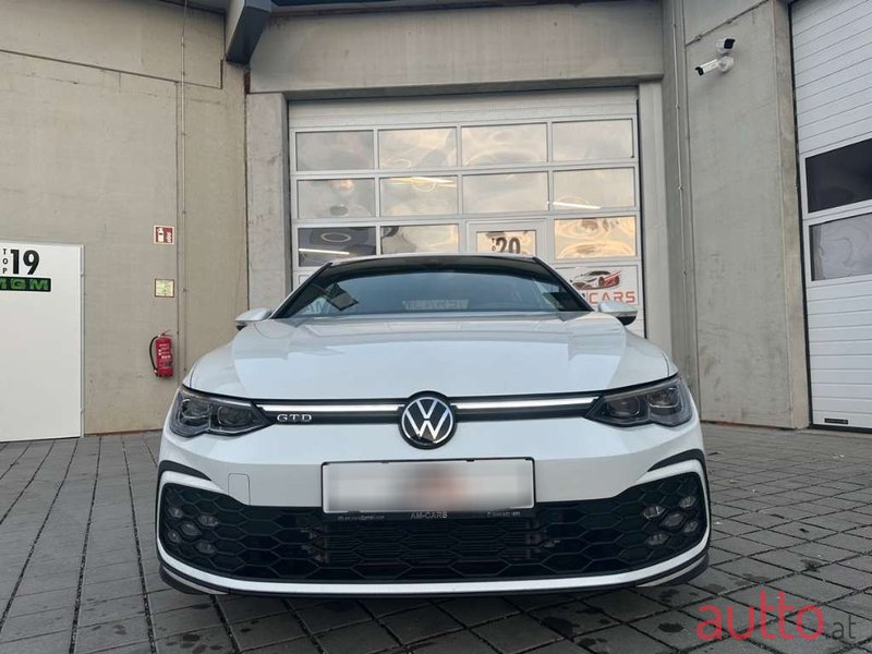 2022' Volkswagen Golf photo #3