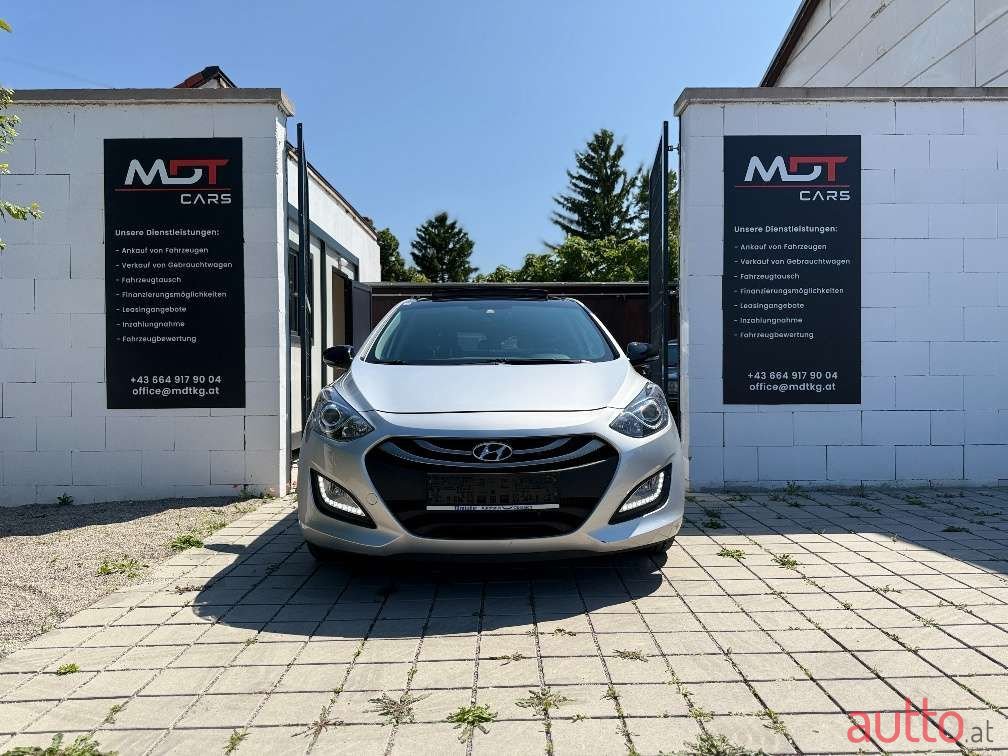 2014' Hyundai i30 photo #1
