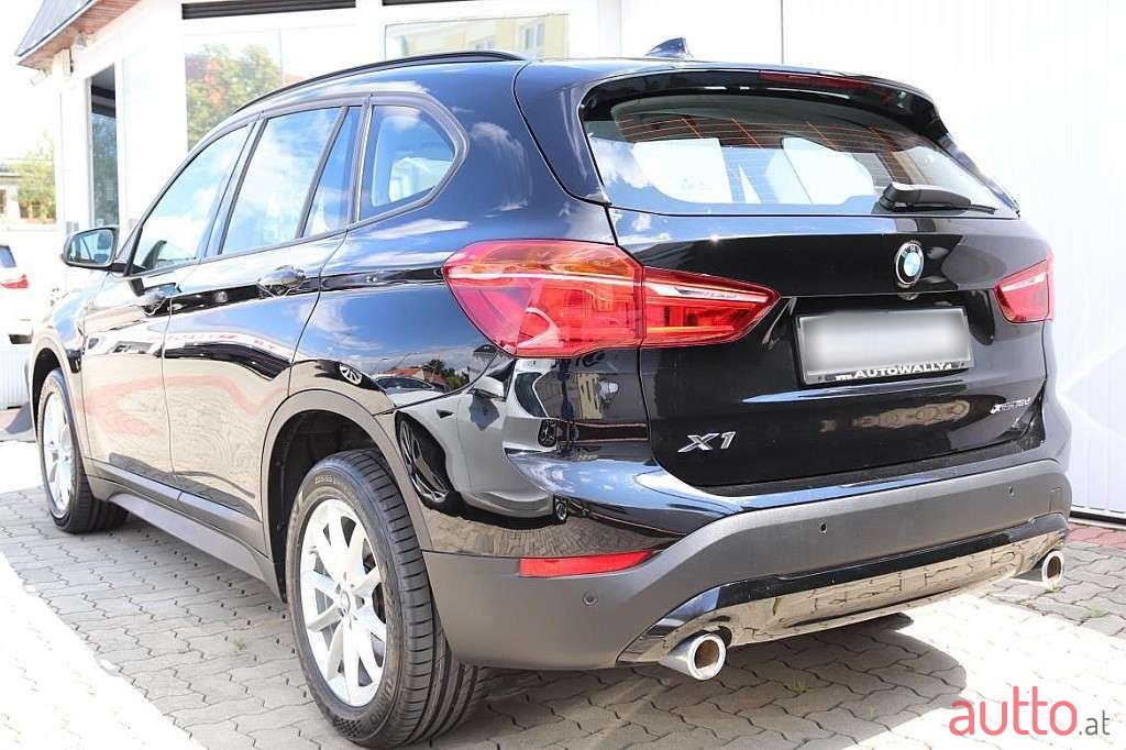 2022' BMW X1 photo #2