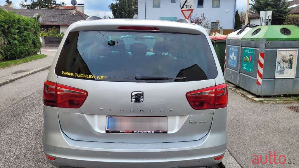 2012' SEAT Alhambra photo #4