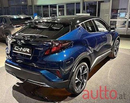 2023' Toyota C-Hr photo #3