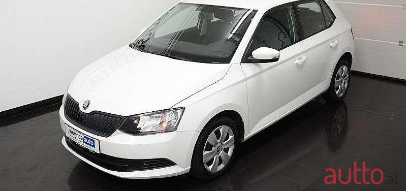 2016' Skoda Fabia photo #1