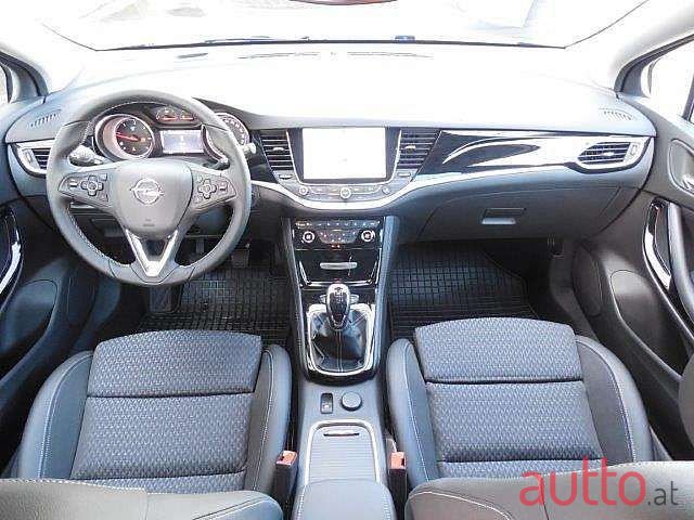 2016' Opel Astra photo #6