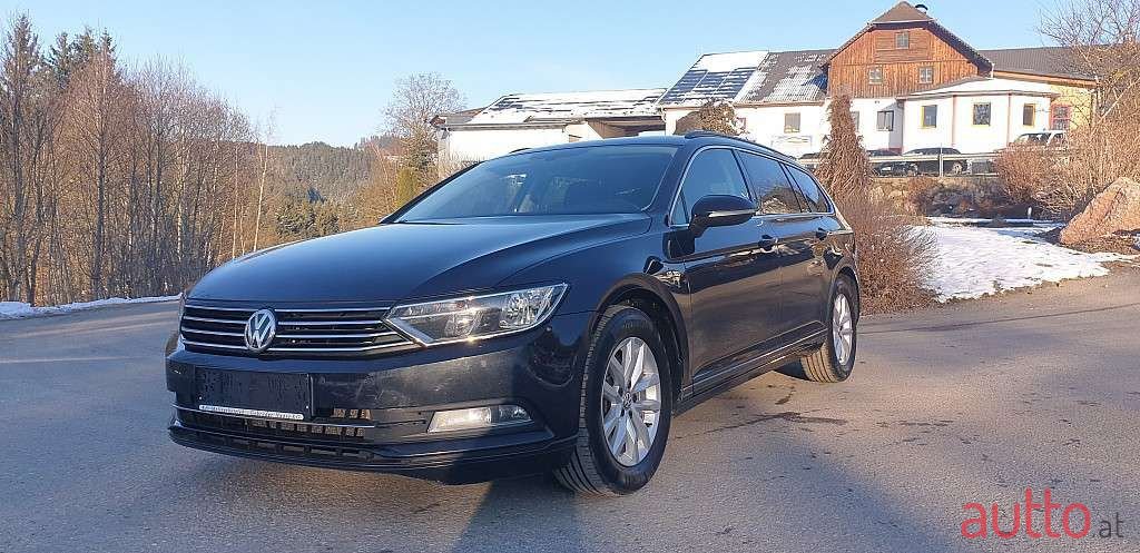 2017' Volkswagen Passat photo #1