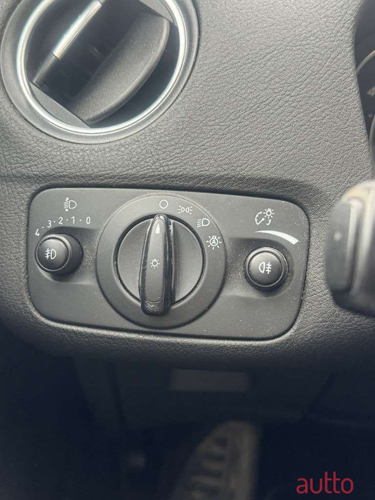 2013' Ford Mondeo photo #6