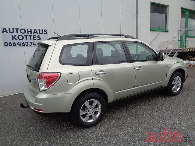 2009' Subaru Forester photo #4