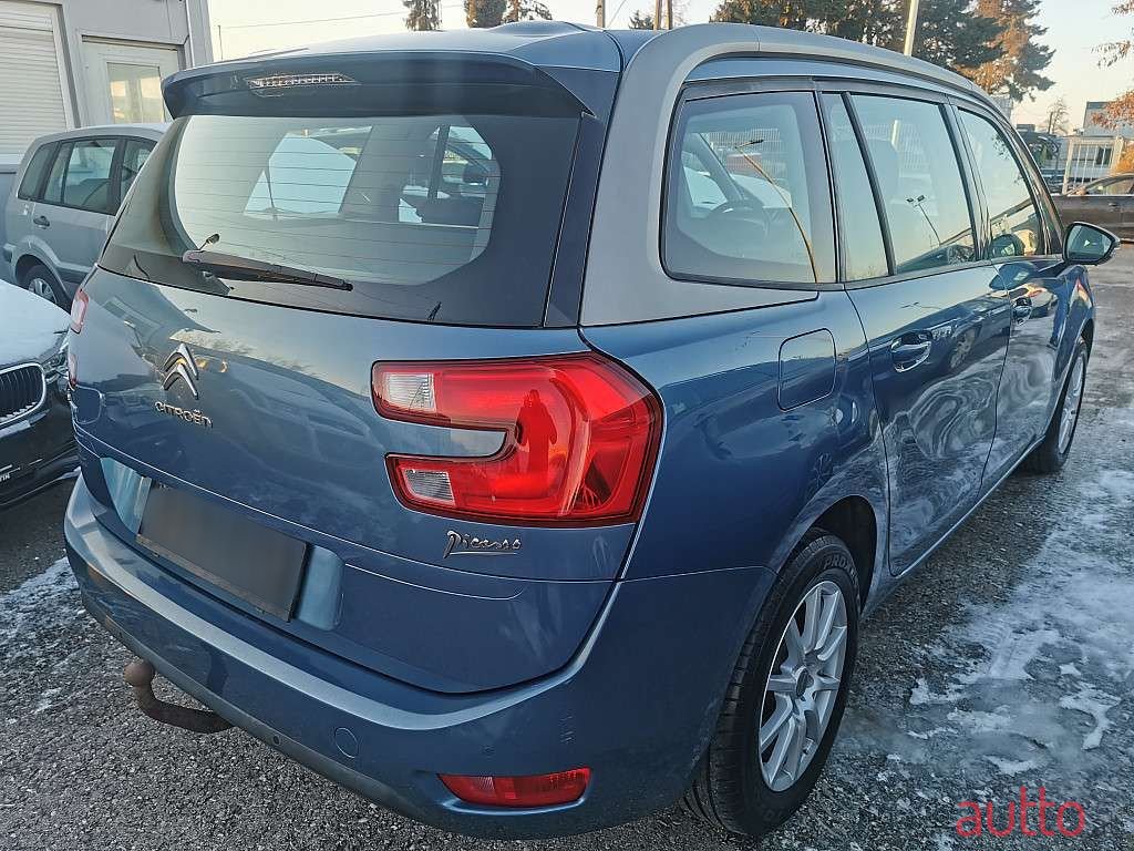 2016' Citroen C4 Picasso photo #4