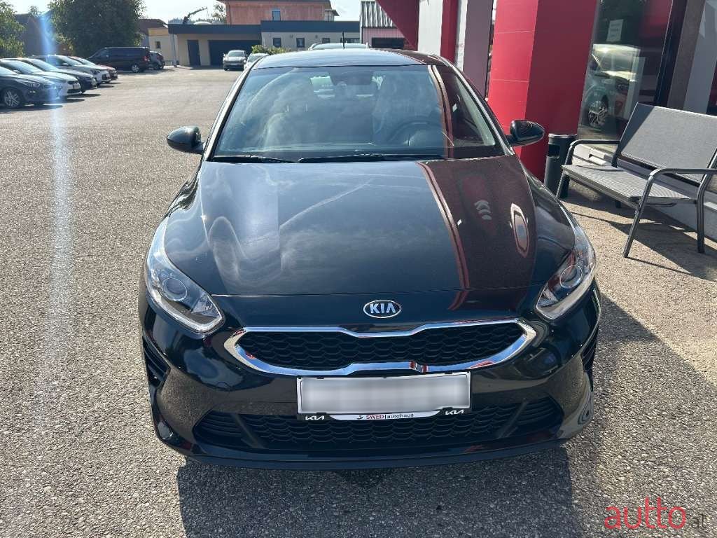 2019' Kia Ceed photo #2