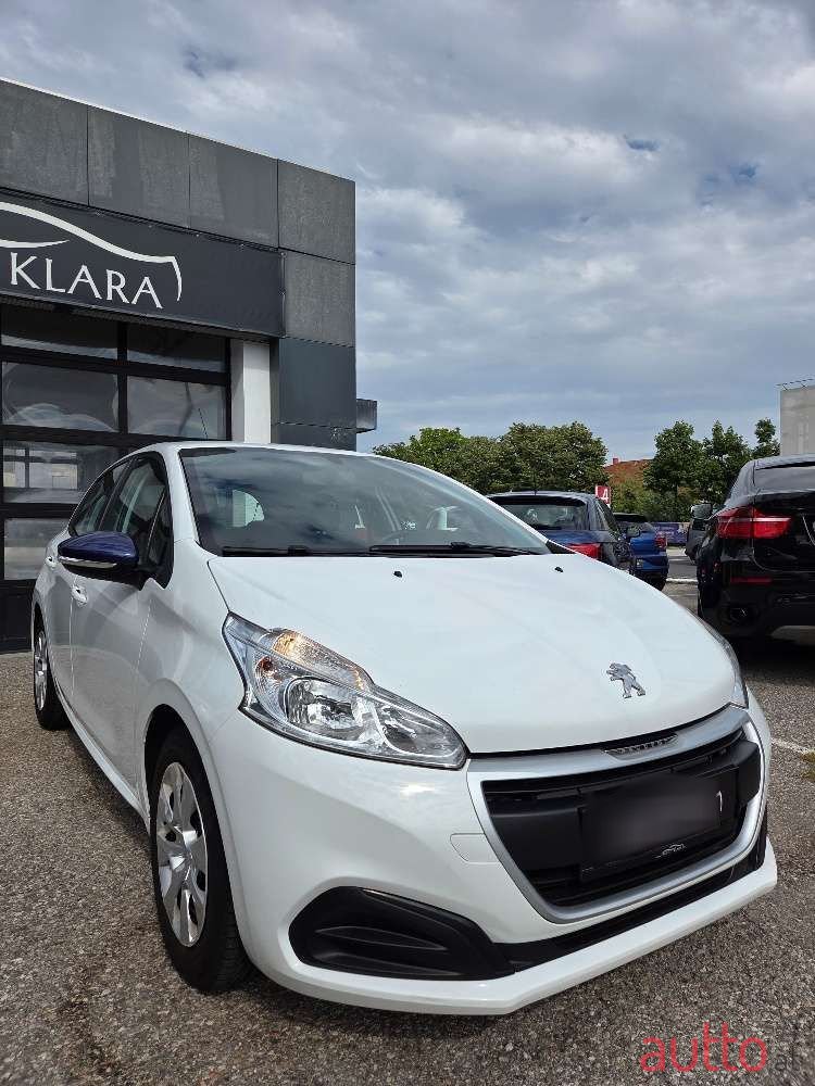 2017' Peugeot 208 photo #3