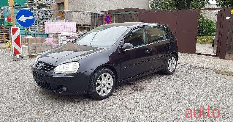 2005' Volkswagen Golf photo #1