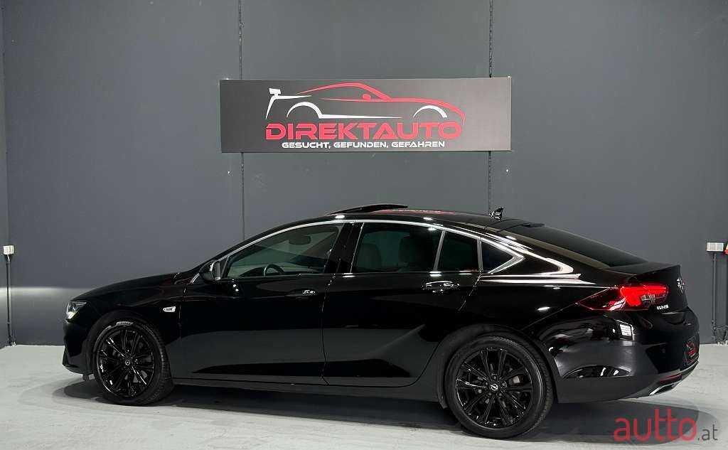 2020' Opel Insignia photo #4