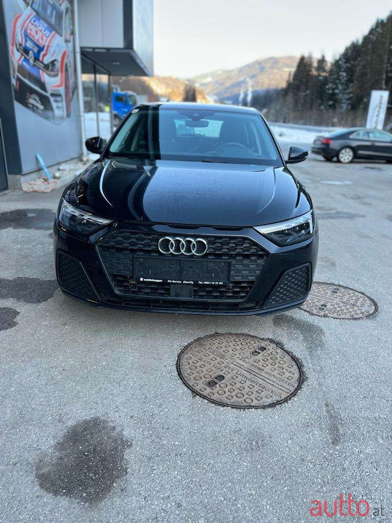 2019' Audi A1 photo #3
