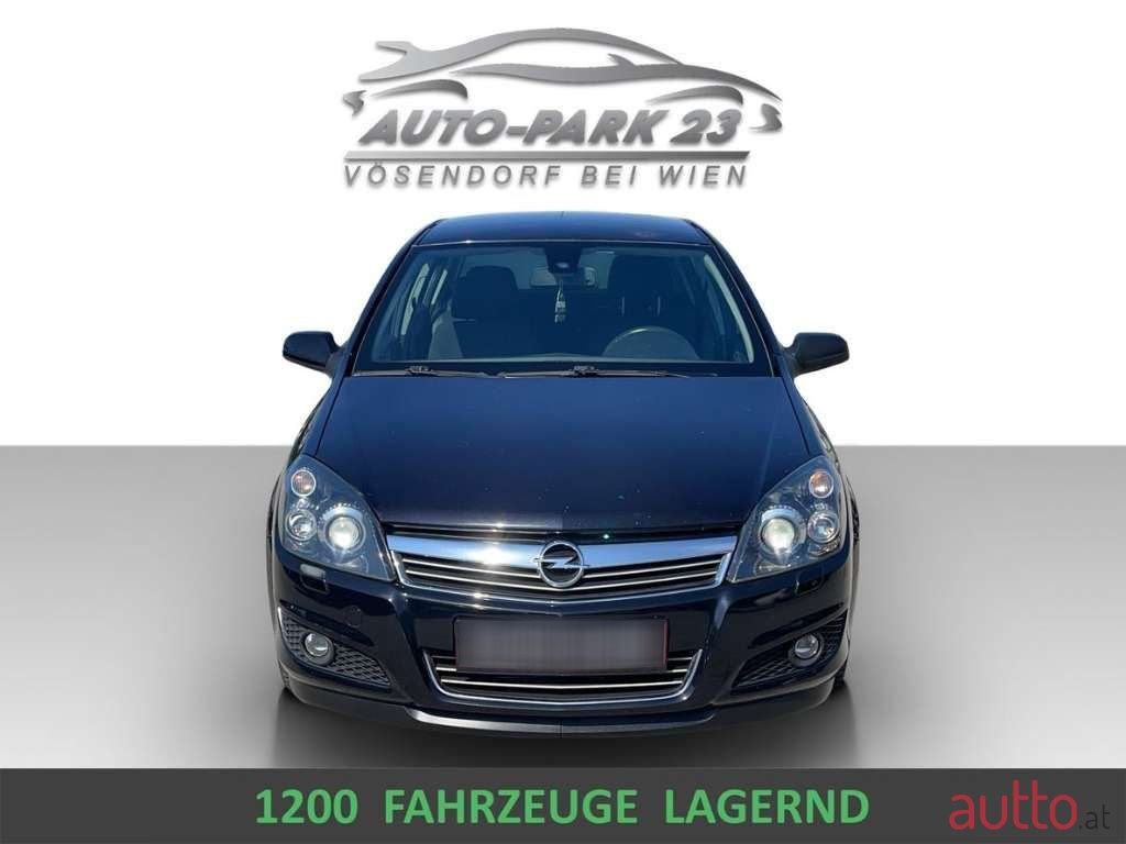 2009' Opel Astra photo #4