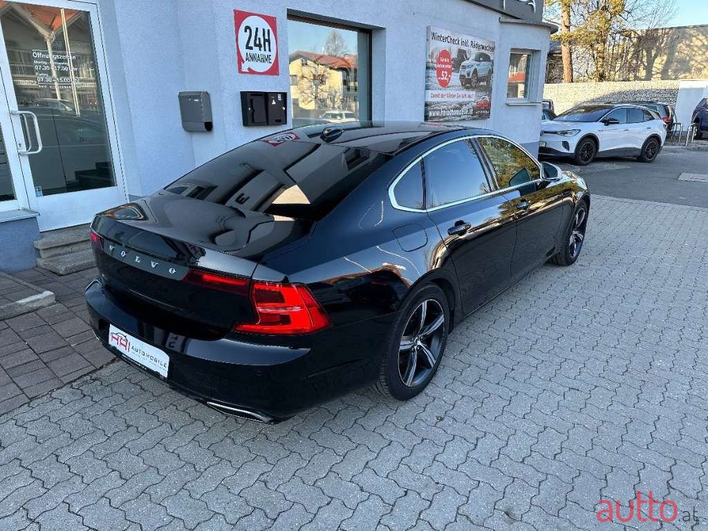 2017' Volvo S90 photo #4