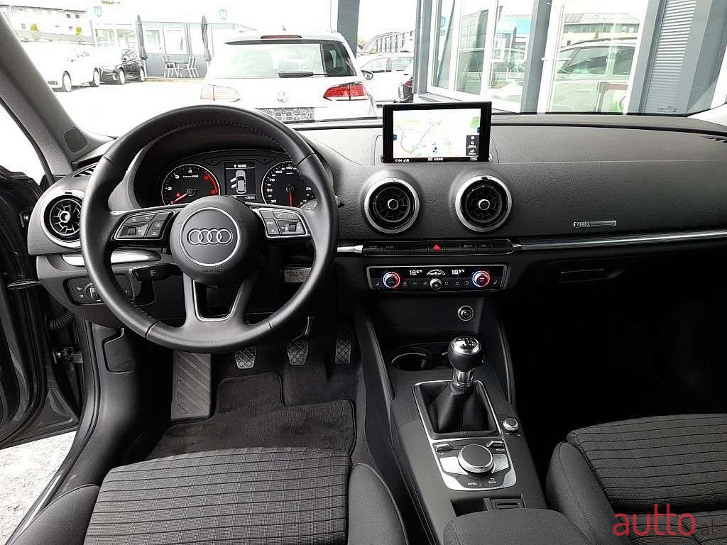 2019' Audi A3 photo #2