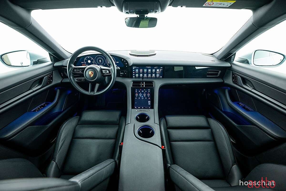 2021' Porsche Taycan photo #5