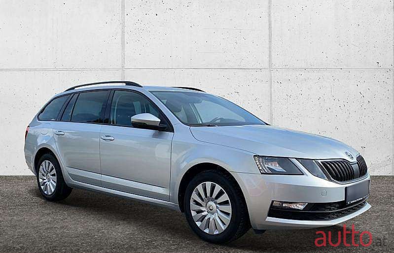 2019' Skoda Octavia photo #3