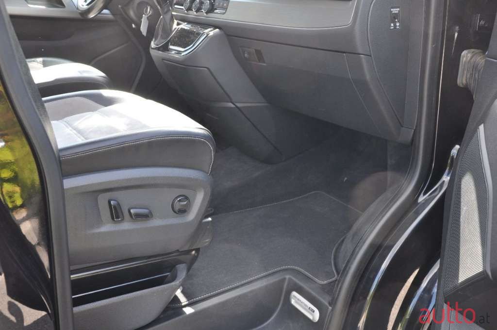 2015' Volkswagen T6 photo #6