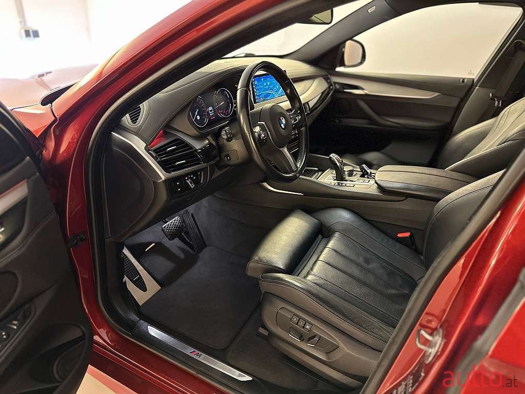 2019' BMW X6 photo #2