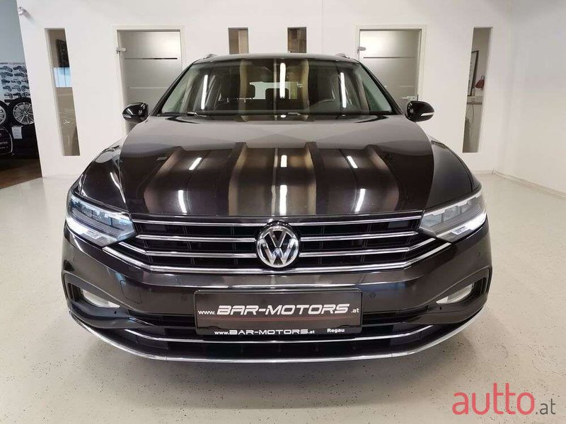 2020' Volkswagen Passat photo #1