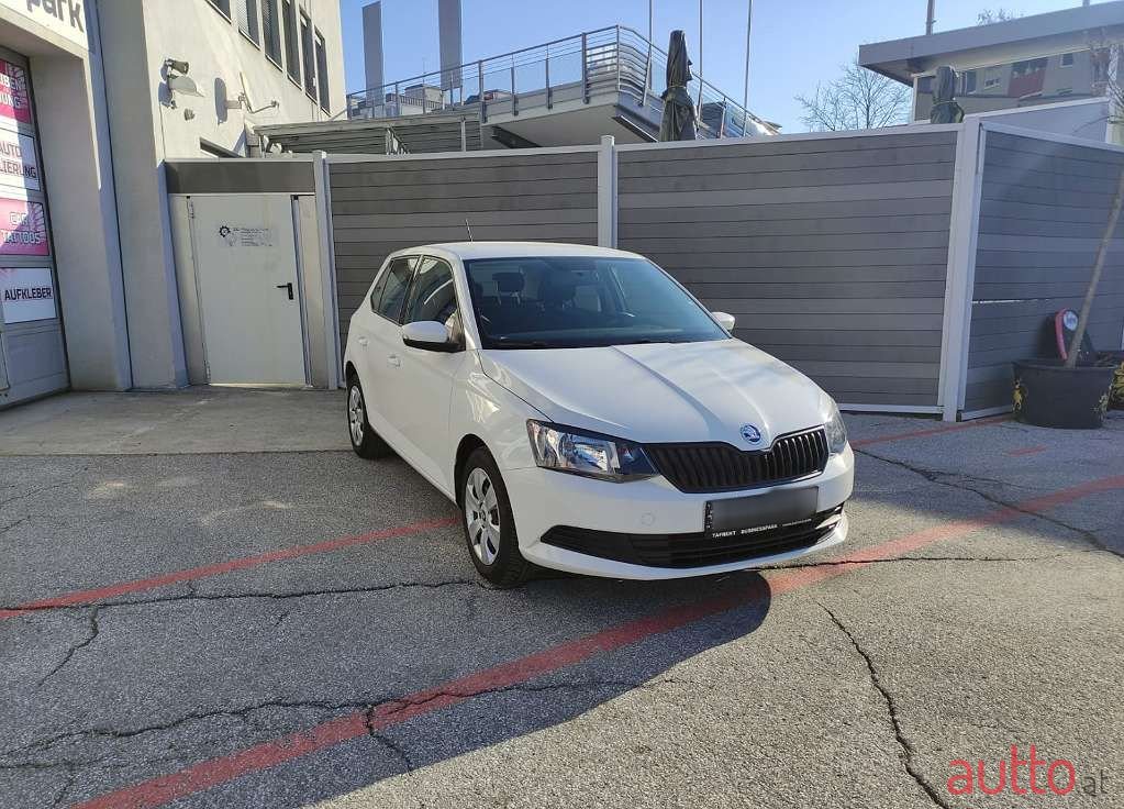 2016' Skoda Fabia photo #1