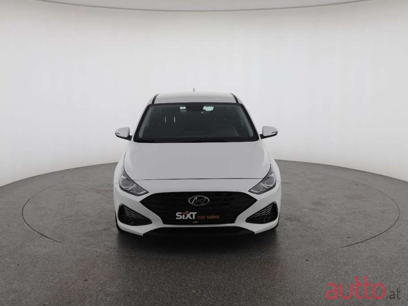 2023' Hyundai i30 photo #2