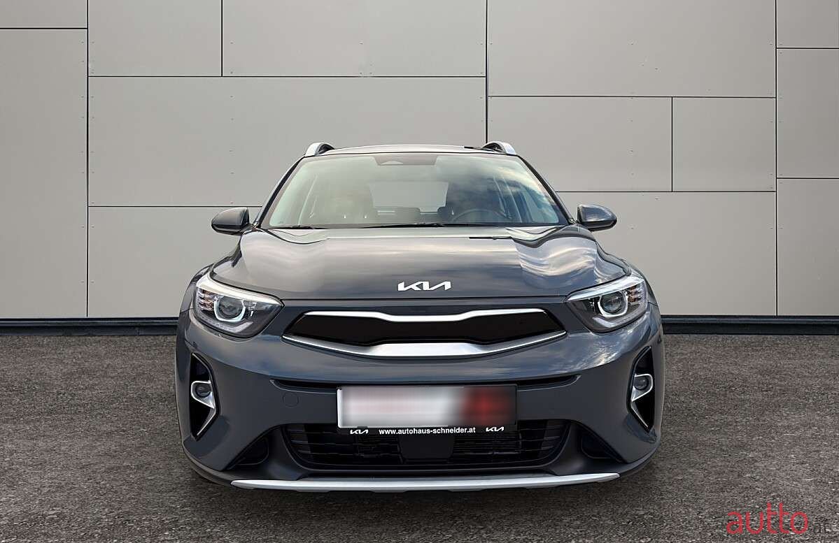 2022' Kia Stonic photo #2