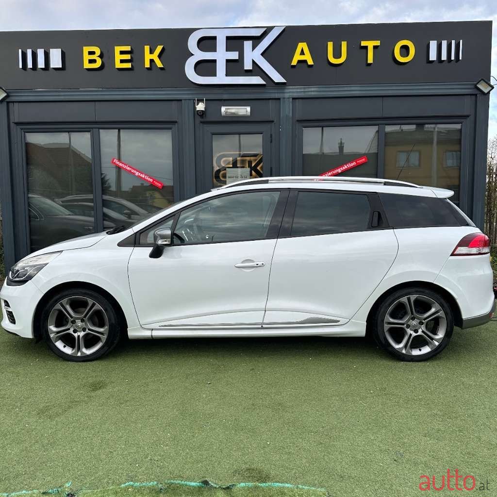 2013' Renault Clio photo #2