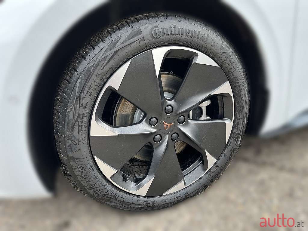 2023' Cupra Born photo #4