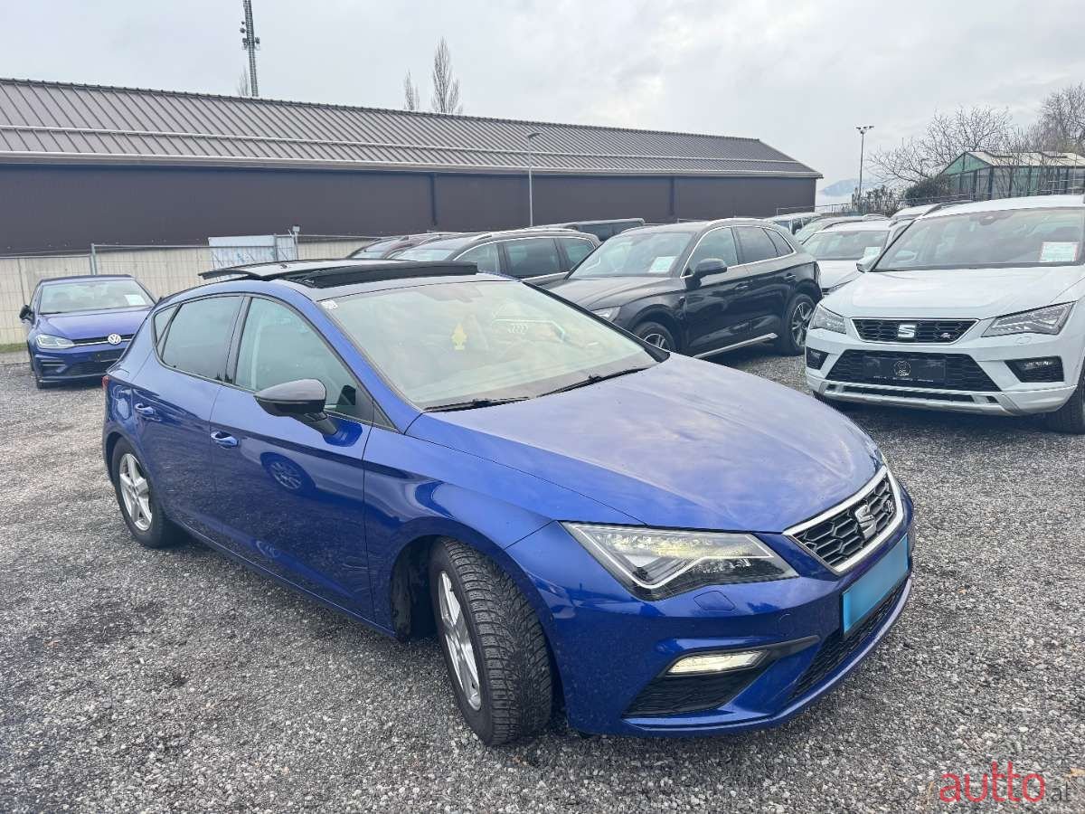 2017' SEAT Leon photo #2