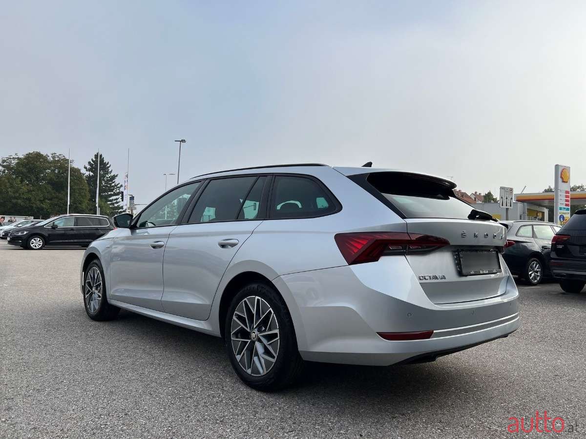 2022' Skoda Octavia photo #5