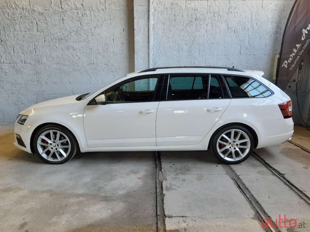 2017' Skoda Octavia photo #4