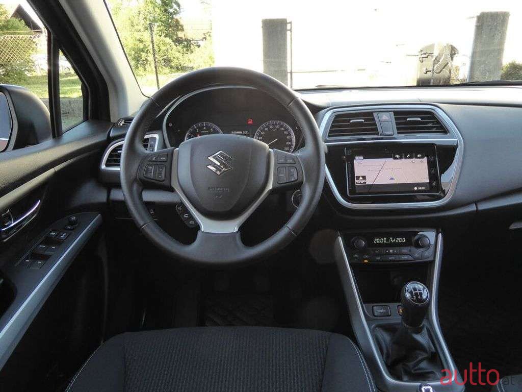 2018' Suzuki SX4 photo #6