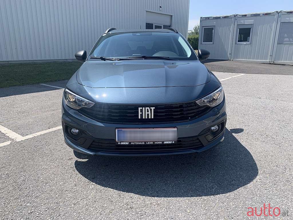 2022' Fiat Tipo photo #2