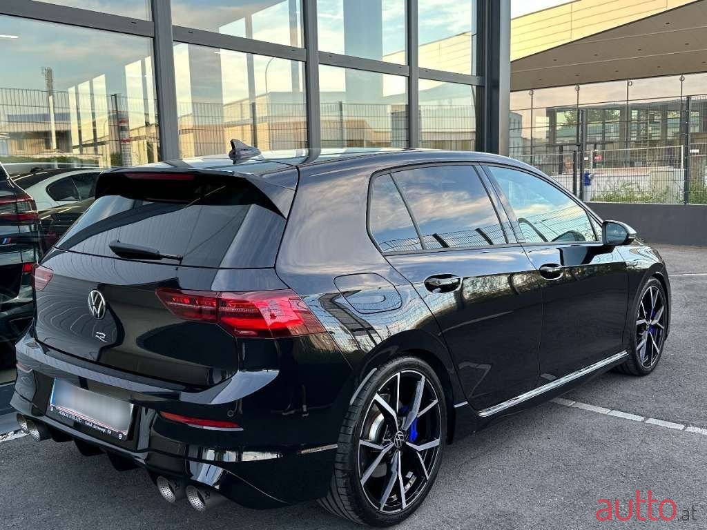 2022' Volkswagen Golf photo #6