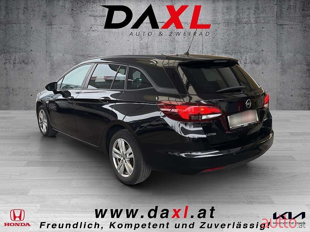 2018' Opel Astra photo #4