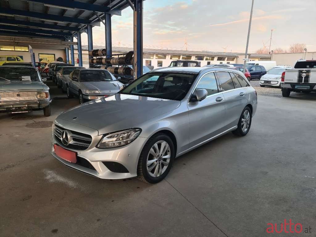 2020' Mercedes-Benz C-Klasse photo #1