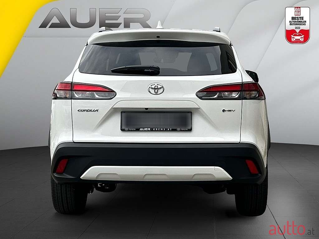 2024' Toyota Corolla Cross photo #5