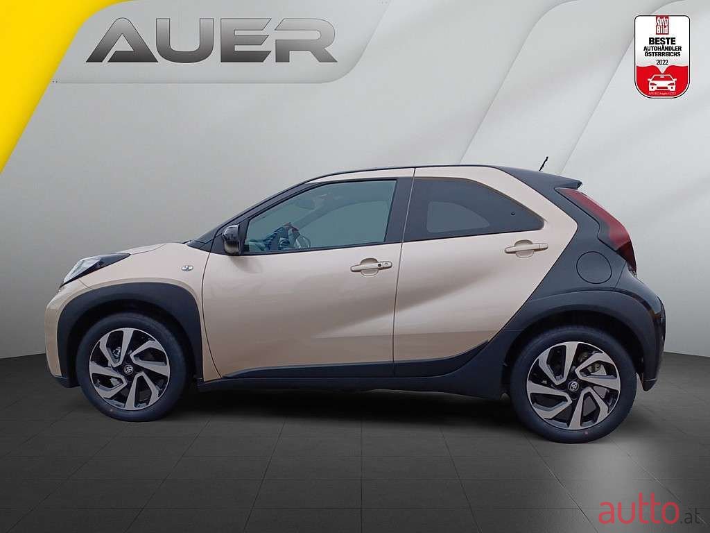 2023' Toyota Aygo photo #3