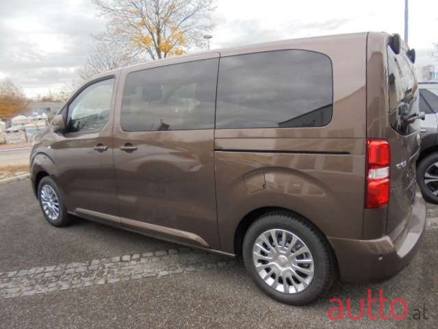 2023' Toyota ProAce photo #3