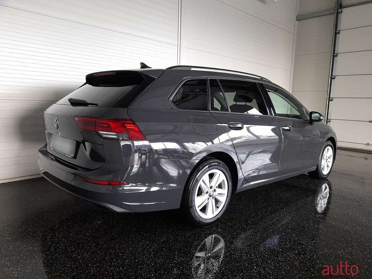 2021' Volkswagen Golf photo #2