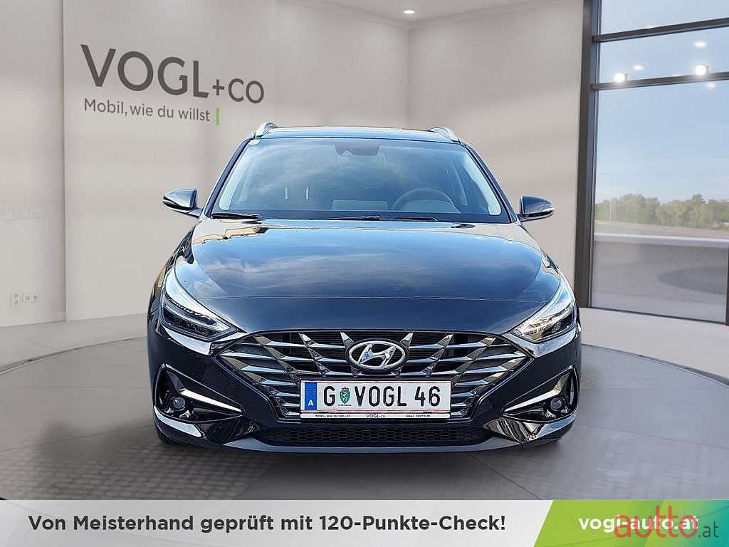 2022' Hyundai i30 photo #6