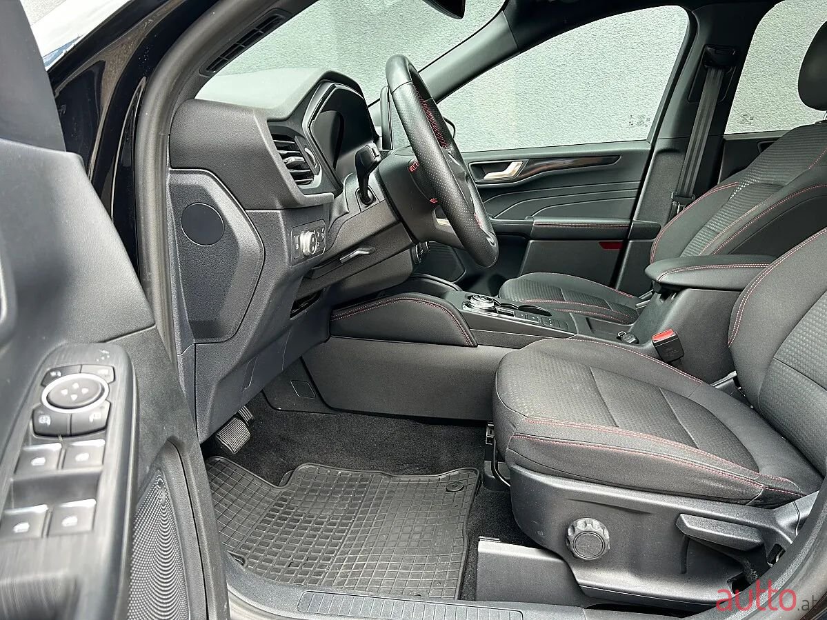 2021' Ford Kuga photo #6