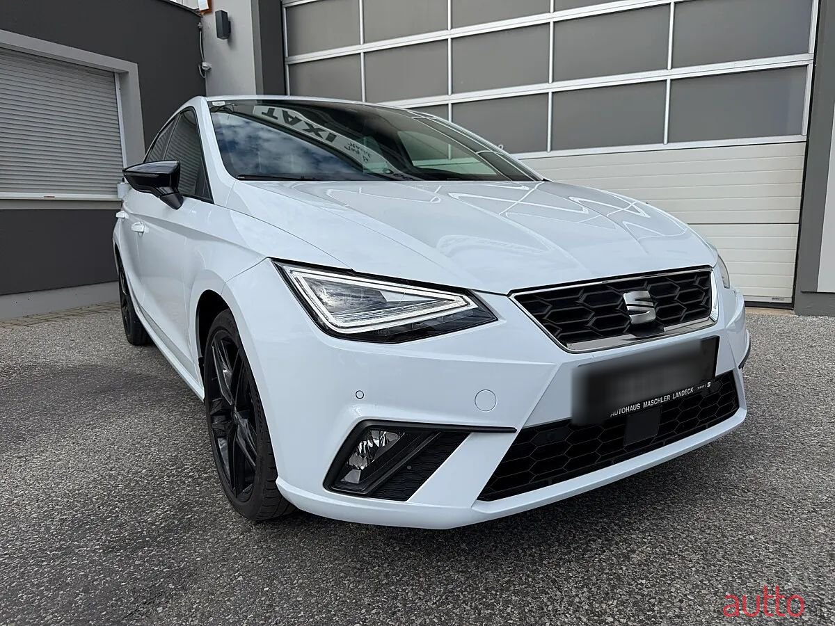 2023' SEAT Ibiza photo #2