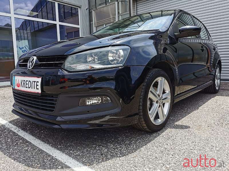 2013' Volkswagen Polo photo #2