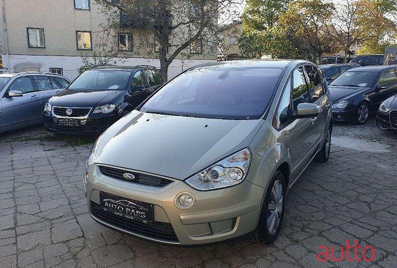 2009' Ford S-Max photo #1