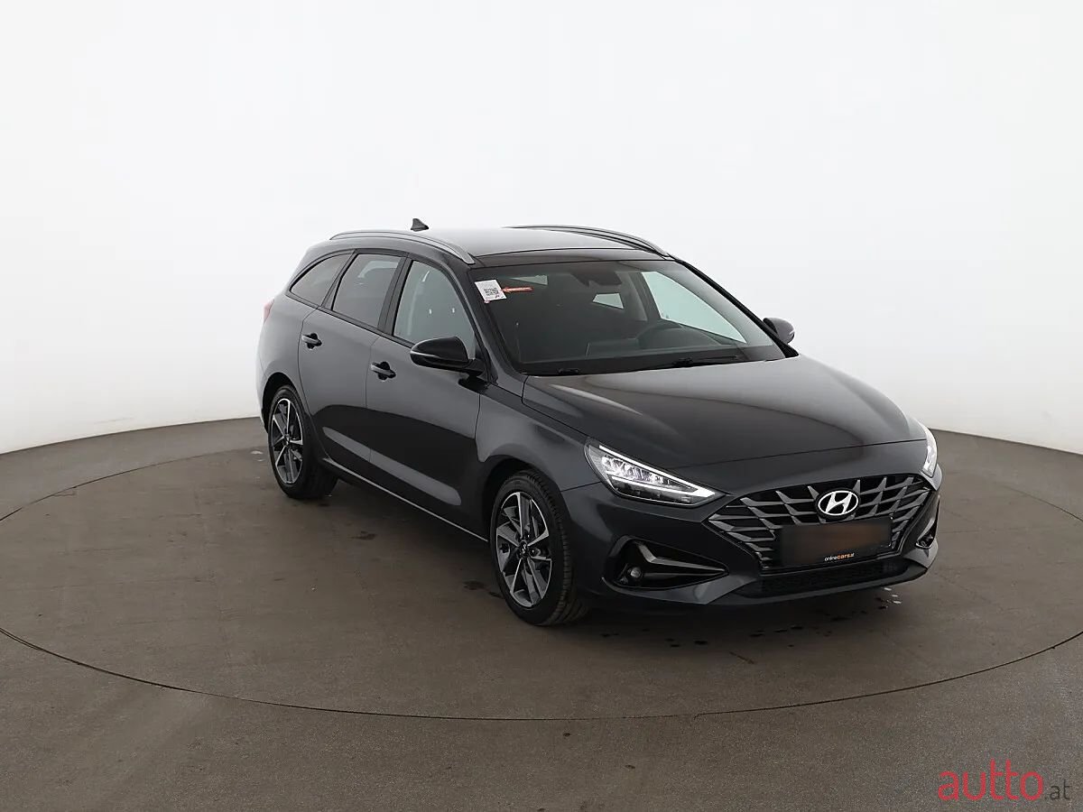 2022' Hyundai i30 photo #4
