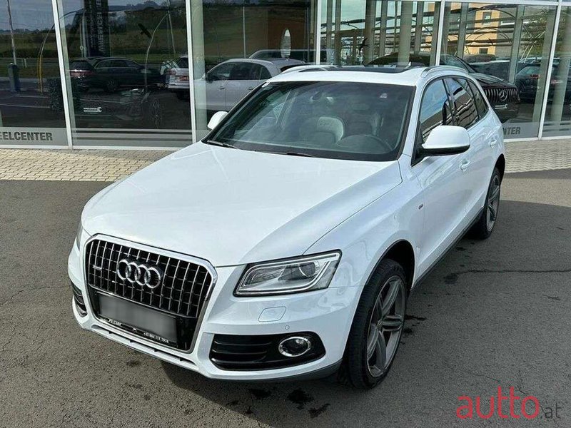 2012' Audi Q5 photo #3