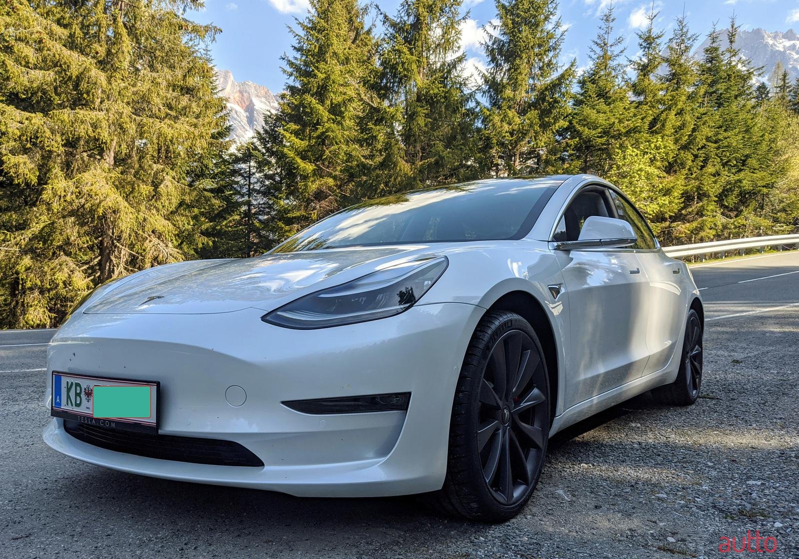2020' Tesla Model 3 photo #3
