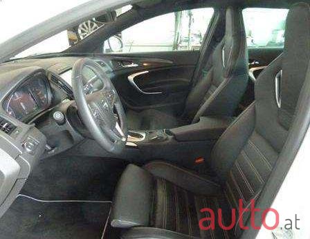 2014' Opel Insignia photo #2